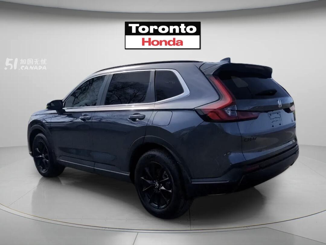 2026 Honda CR-V view 4