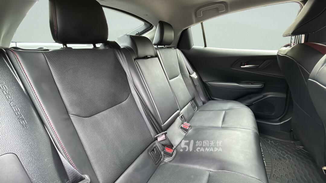 2024 Toyota Prius Prime view 7