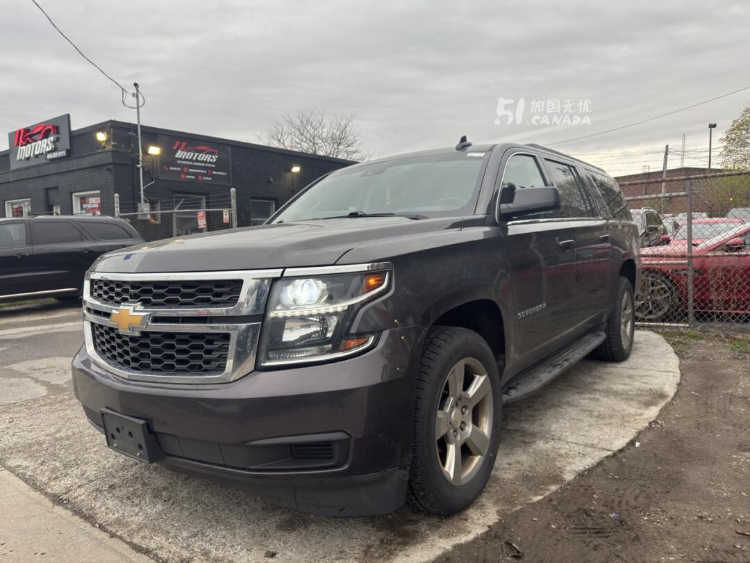 2018 Chevrolet Suburban view 1