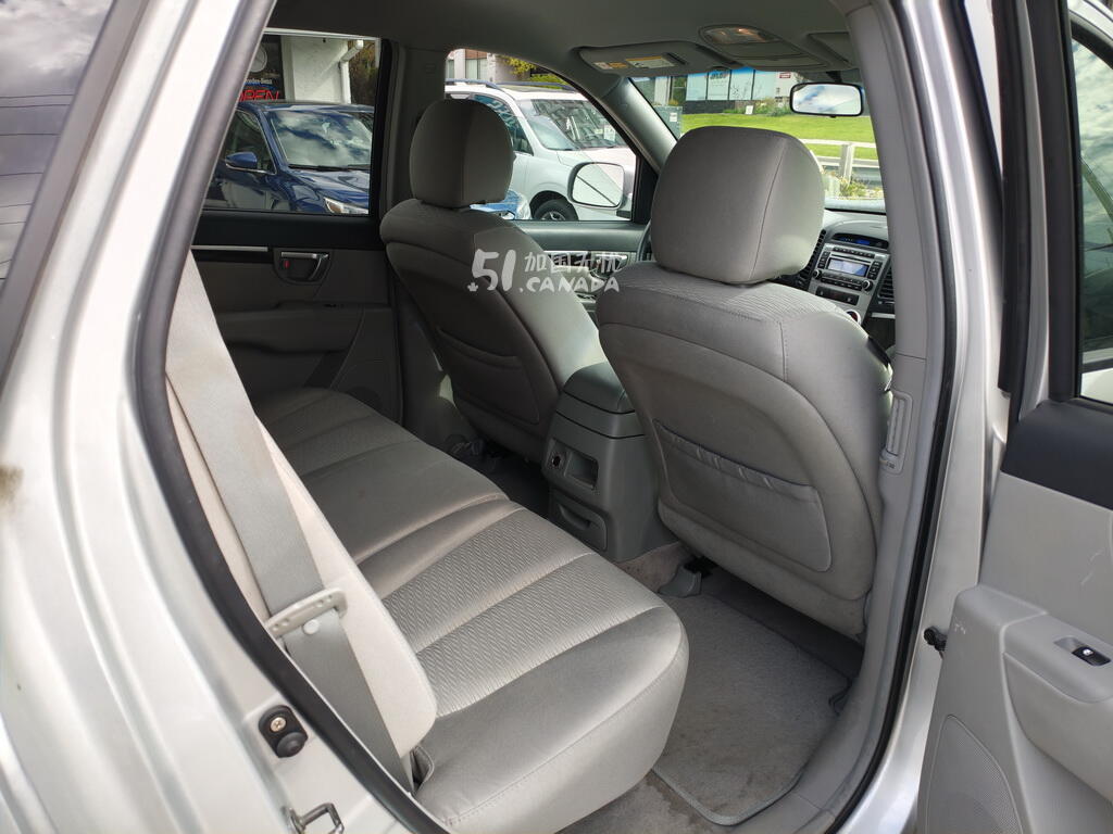 2007 Hyundai Santa Fe view 9