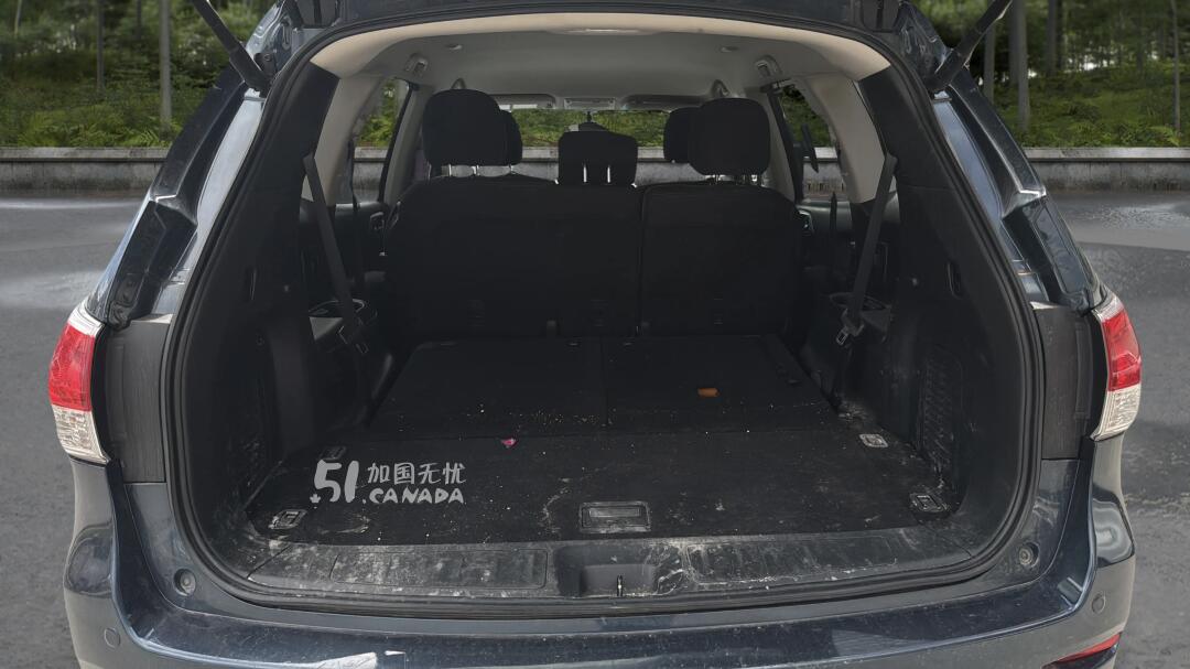 2014 Nissan Pathfinder view 8