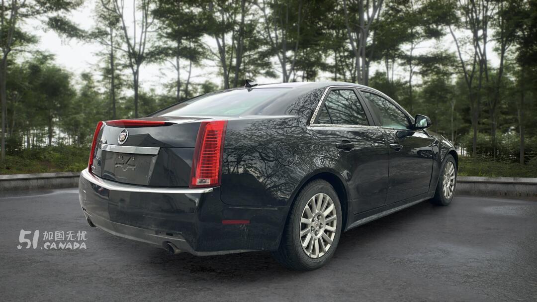2010 Cadillac CTS view 3