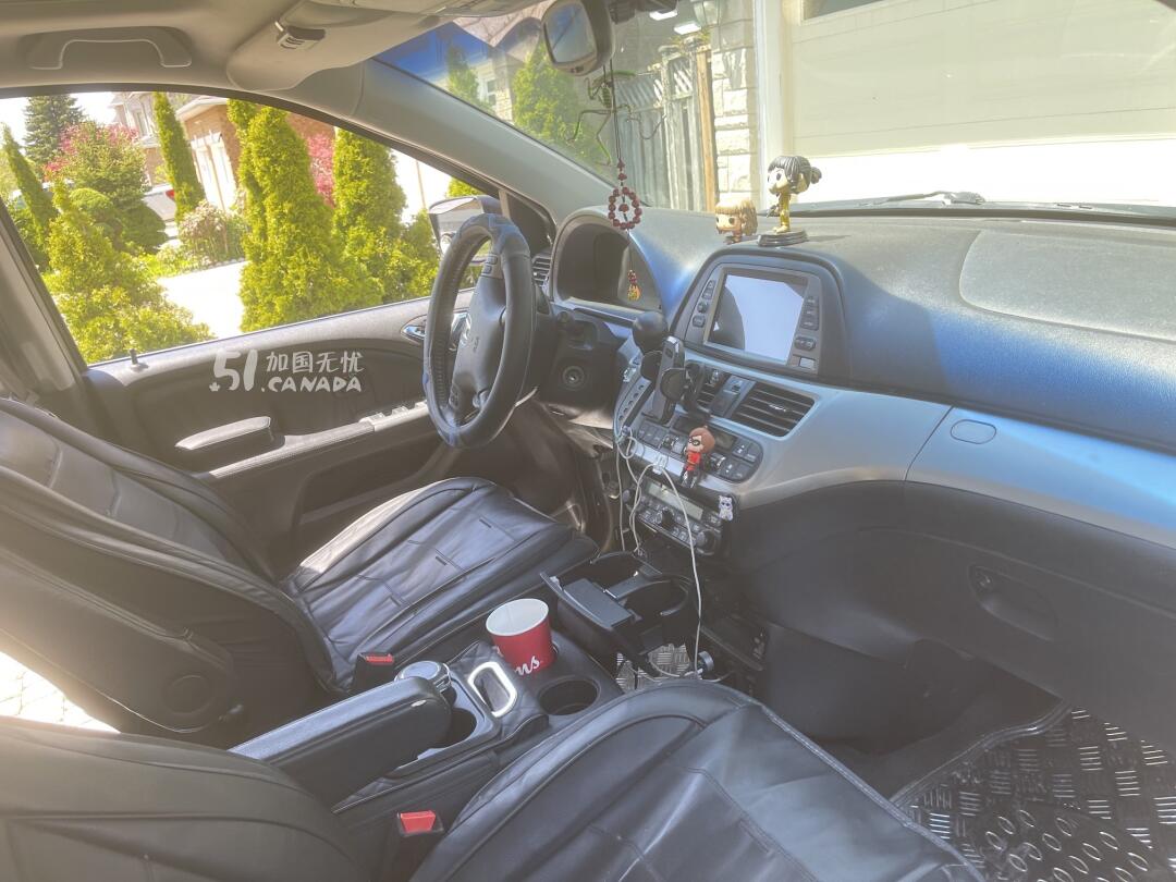 2008 Honda Odyssey view 4