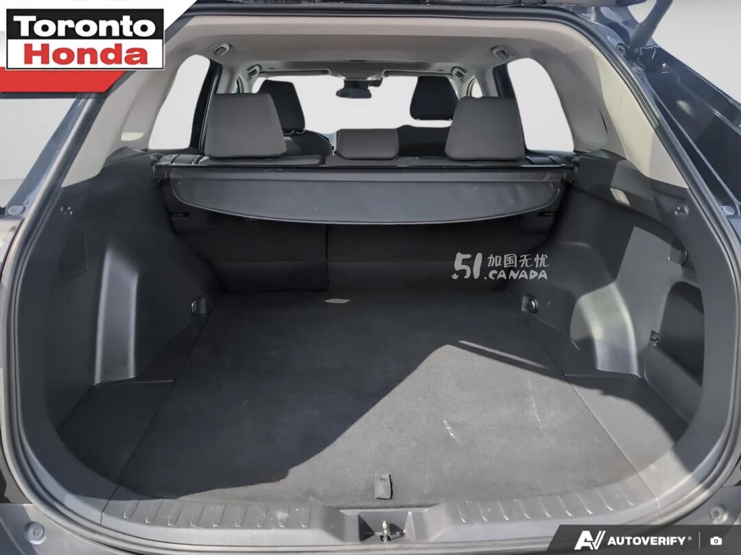 2024 Toyota RAV 4 view 10