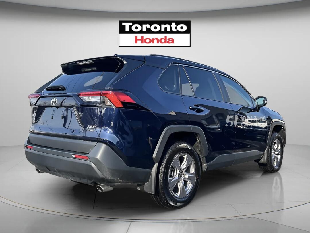 2025 Toyota RAV 4 view 3