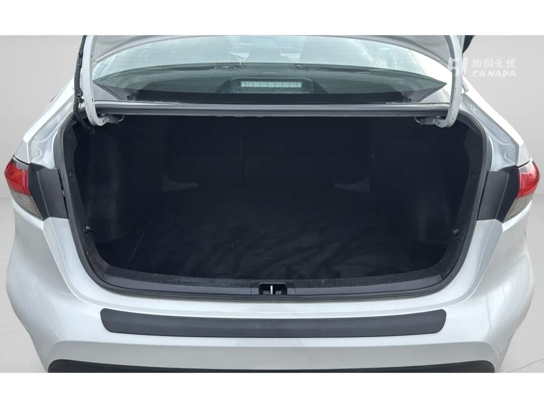 2020 Toyota Corolla view 8
