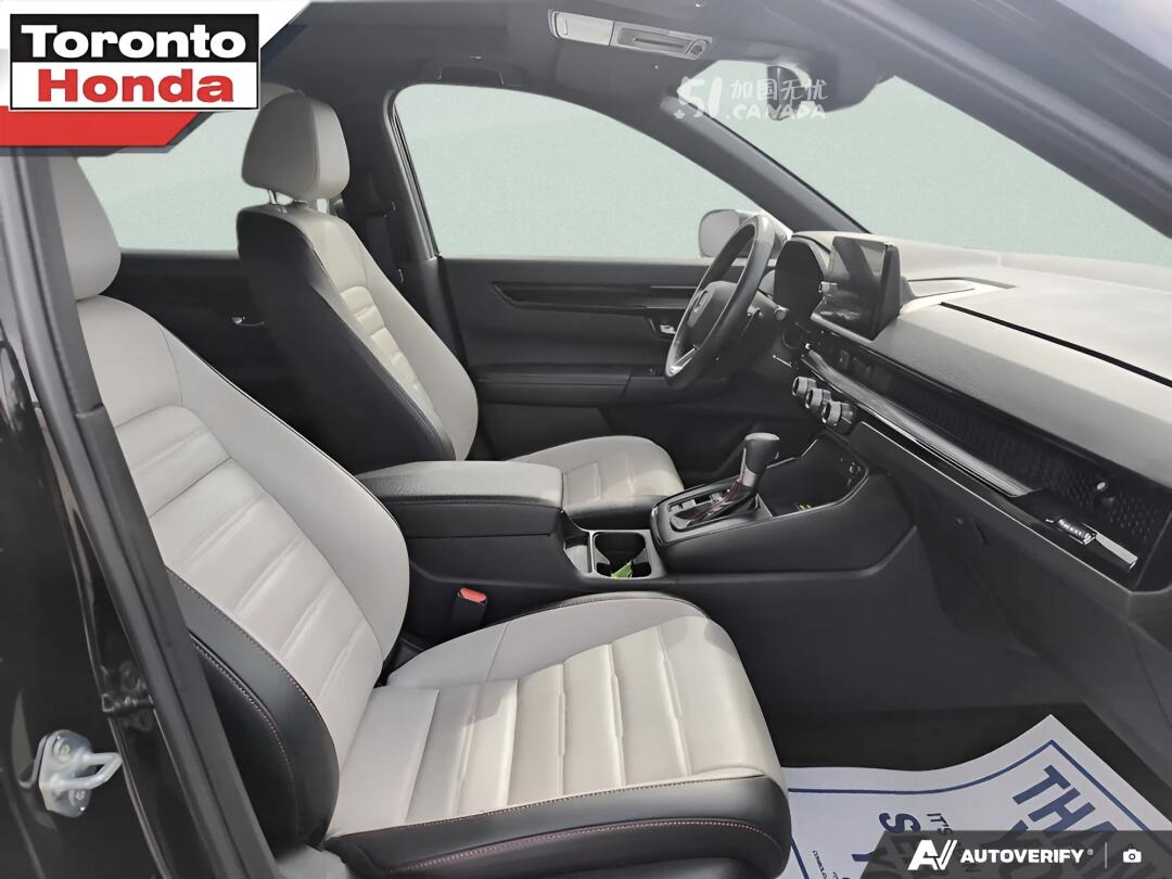 2025 Honda CR-V view 6