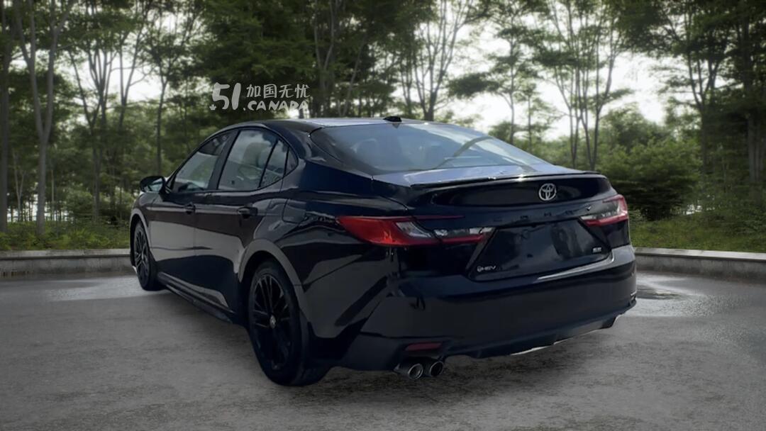 2025 Toyota Camry view 3