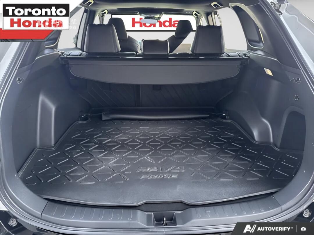 2023 Toyota RAV 4 view 10