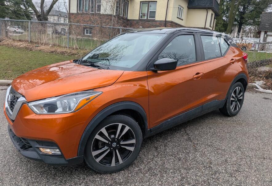 2018 Nissan Kicks view 1