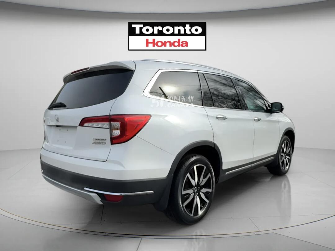 2022 Honda Pilot view 3