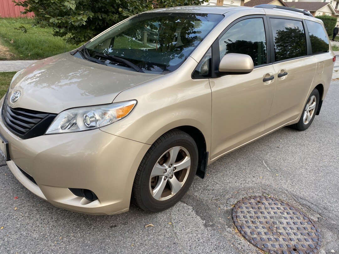 [二手好物]2013 Toyota Siena 7人座