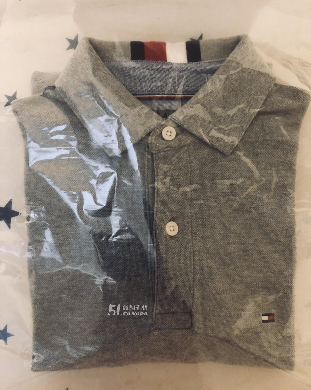[集市好物]灰色 Tommy Hilfiger 男士长䄂衫，領子下方設有獨特的紅白藍條紋