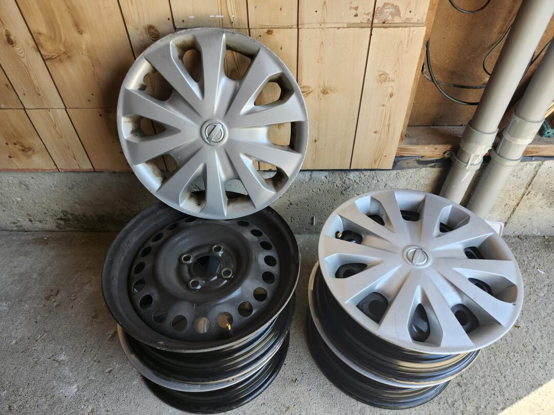 [集市好物]15寸轮毂 / 15 INCH RIMS