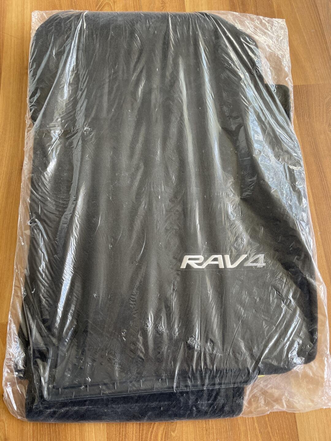 [集市好物]全新Rav4脚垫