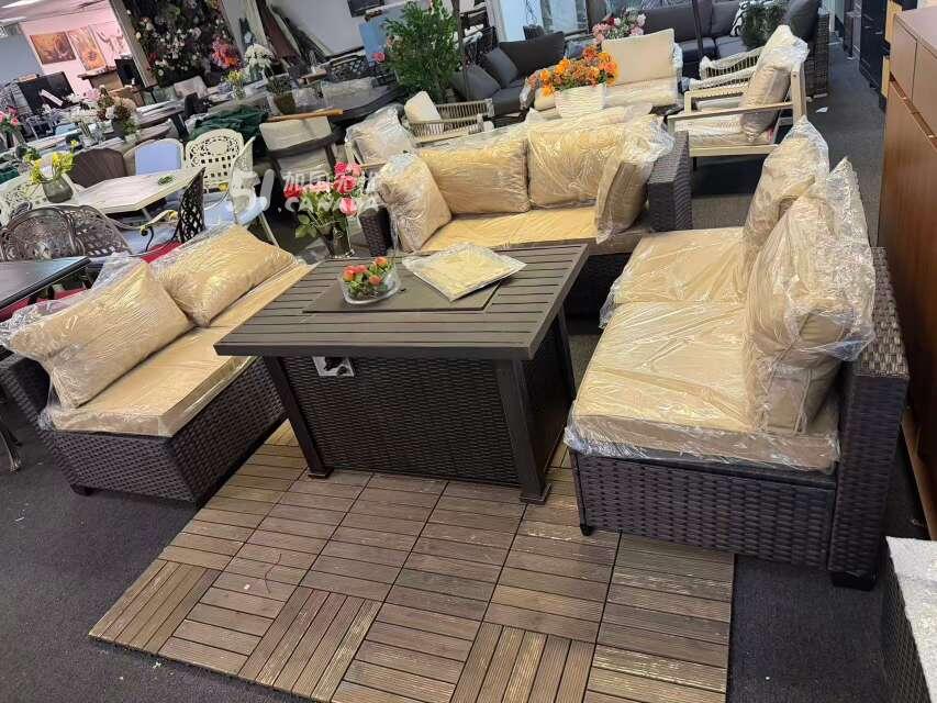 [集市好物]室外沙发7件套，配玻璃面茶几，超值捡漏了