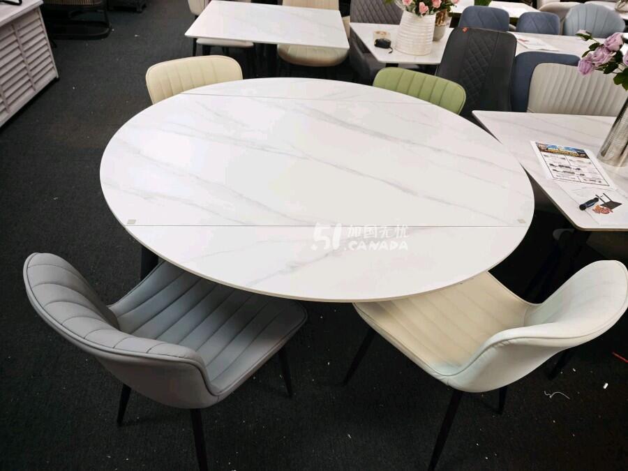 [集市好物]1.35米圆变长岩板桌+4把椅子一共只要$499