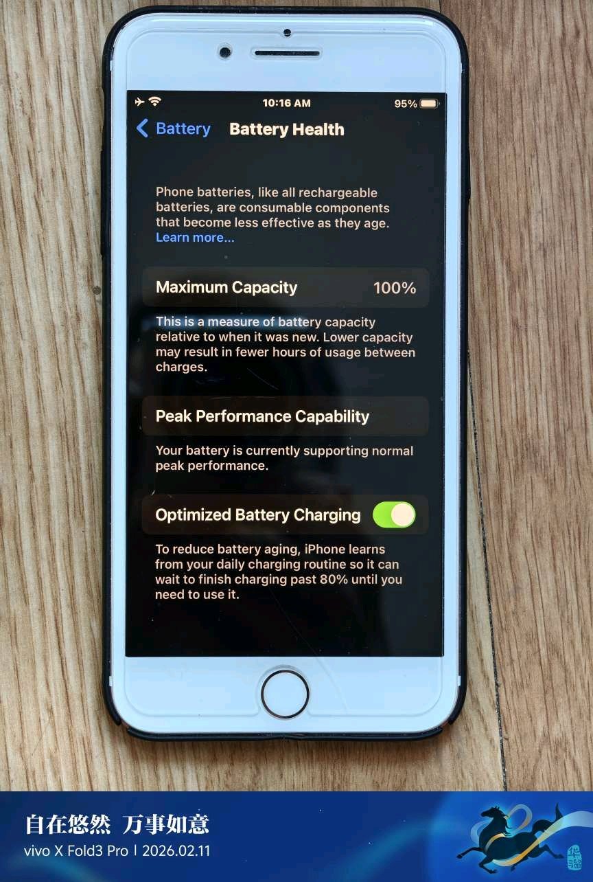 iphon7+, 256GB, 新电池,更大容量100%+ view 5
