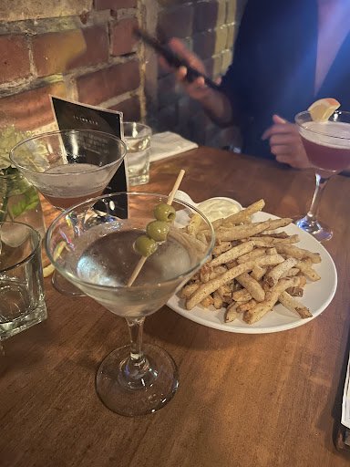 Insomnia Restaurant & Lounge